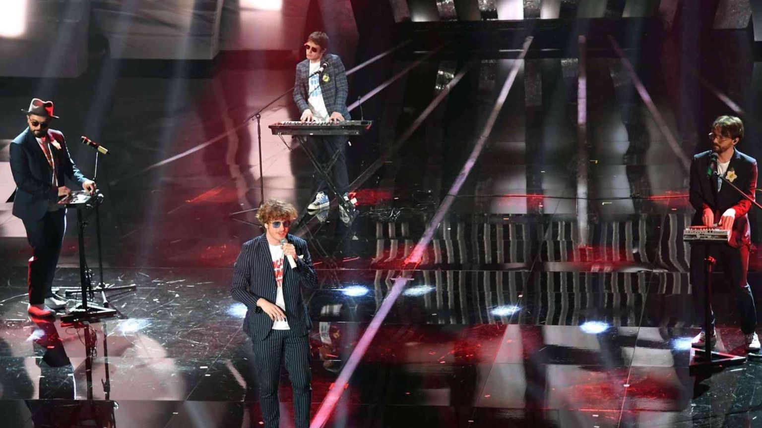 Lo Stato Sociale: «Una vita in vacanza? Macché, sproniamo i giovani a osare»