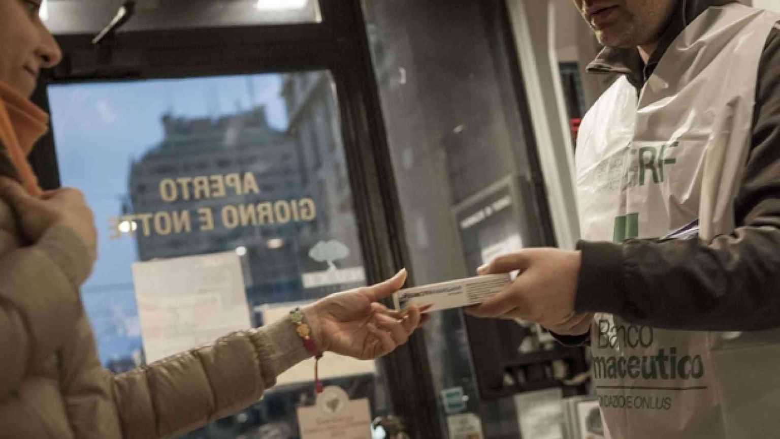 Ai nuovi poveri servono anche le medicine, sabato la raccolta