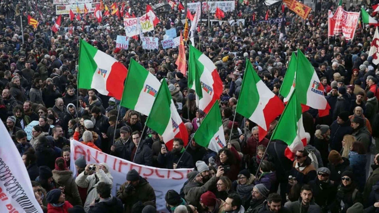 In 30mila in marcia per dire no al razzismo