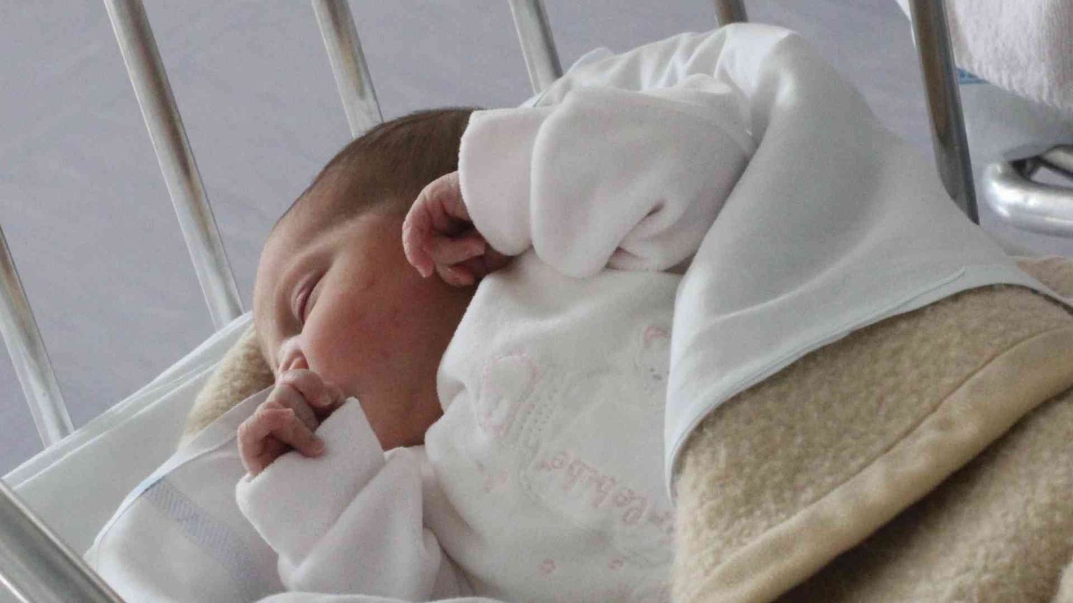 Dietro il calo delle nascite c'è un'idea limitata di felicità