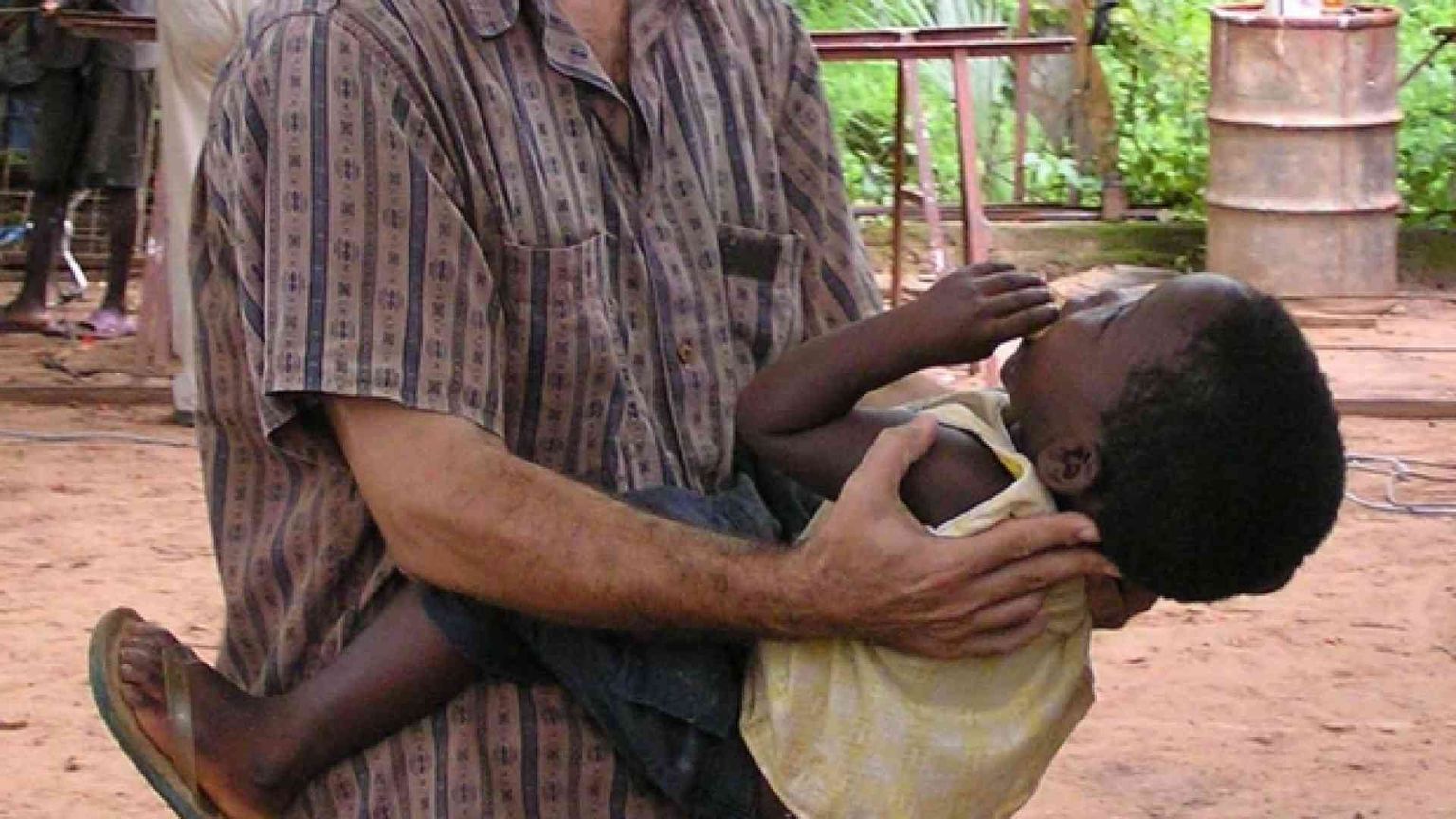 «I costi sono insostenibili, l'adozione è da salvare»