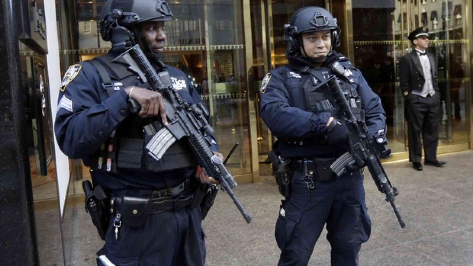 In manette due gemelli: fabbricavano bombe nel Bronx