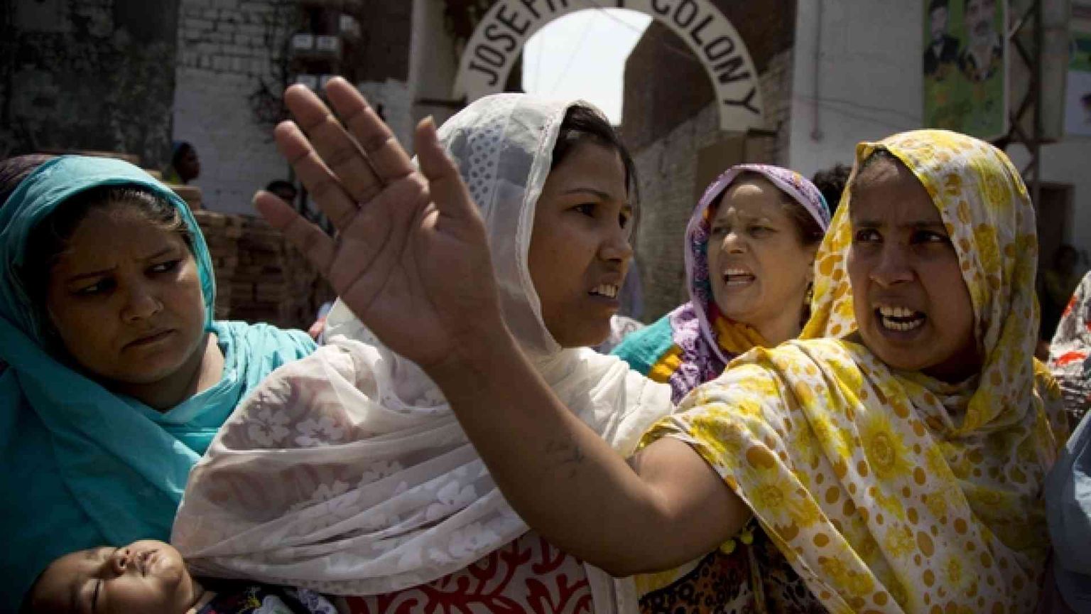 Disabile cristiana subisce violenza da quattro islamici