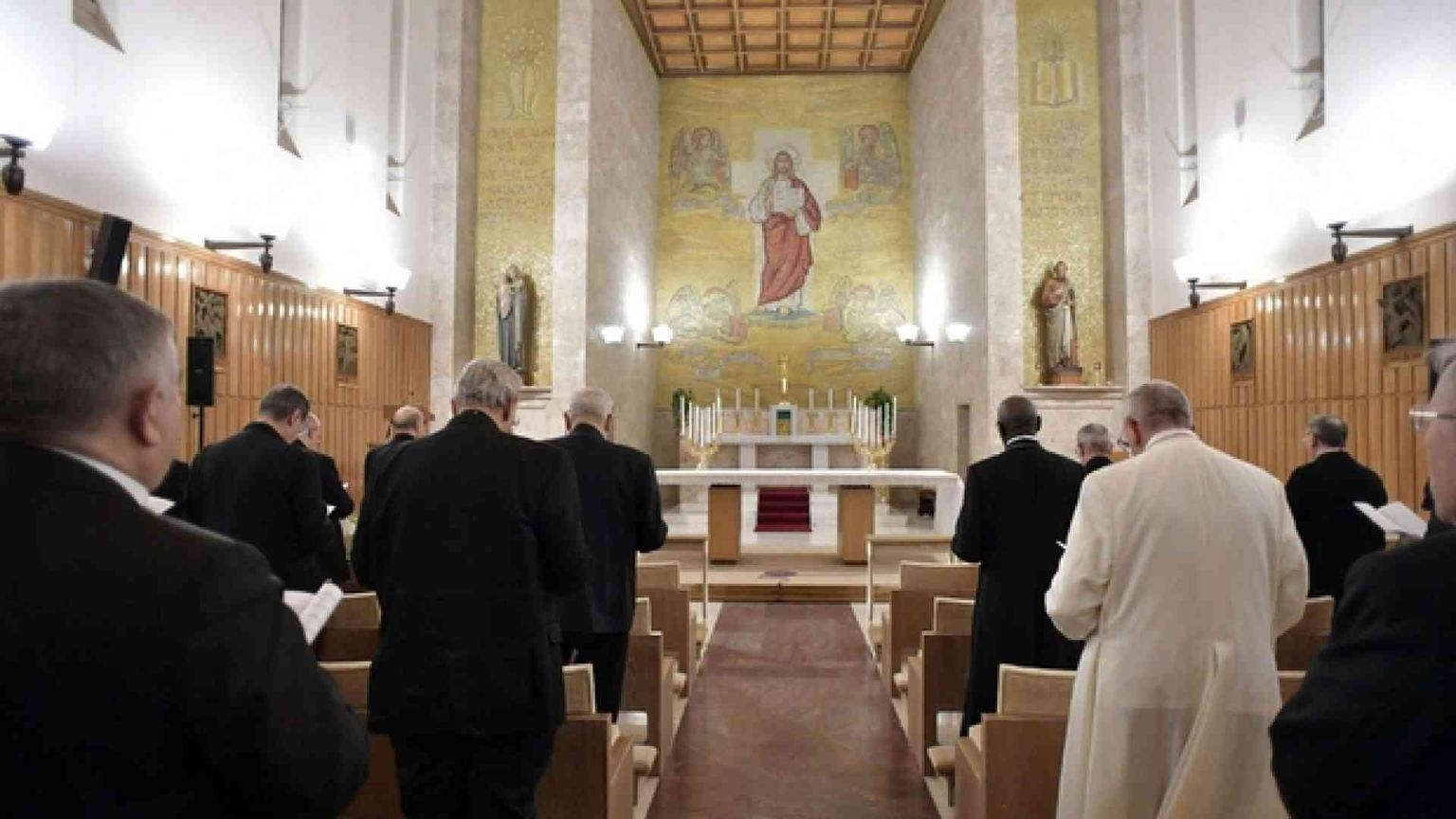 La prima meditazione per papa Francesco e la Curia Romana