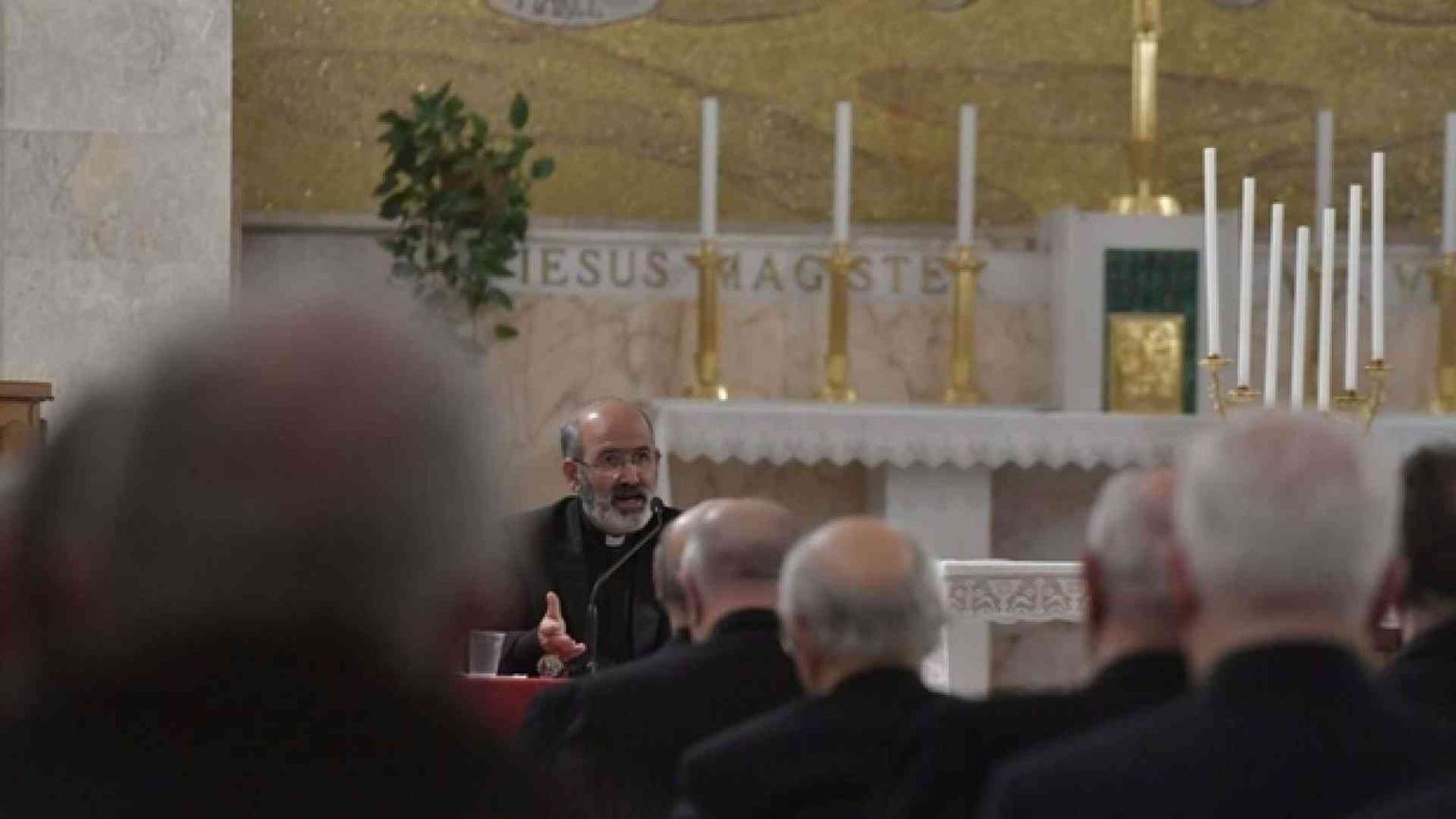 La sesta meditazione: Gesù raccoglie tutte le lacrime del mondo