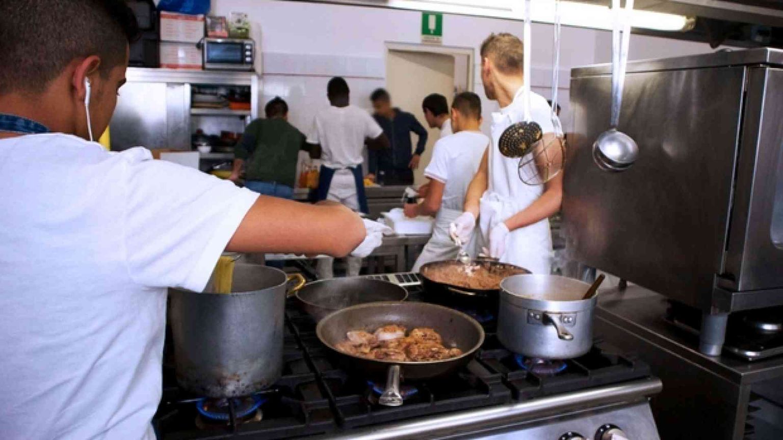 La solidarietà passa dalla cucina