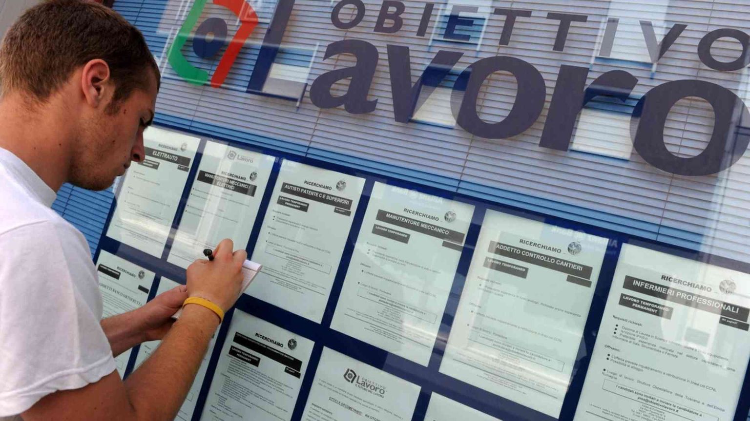 I Millennials tra 30 anni? Saranno poveri. Ecco la nuova «bomba sociale»