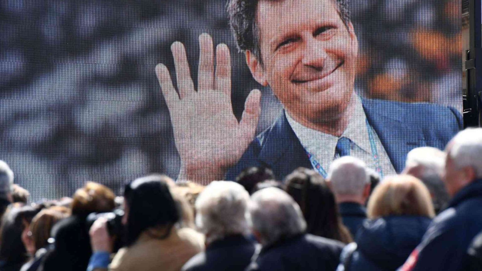 La poesia di Borges dedicata a Frizzi: ho pregato e ringraziato Dio per te