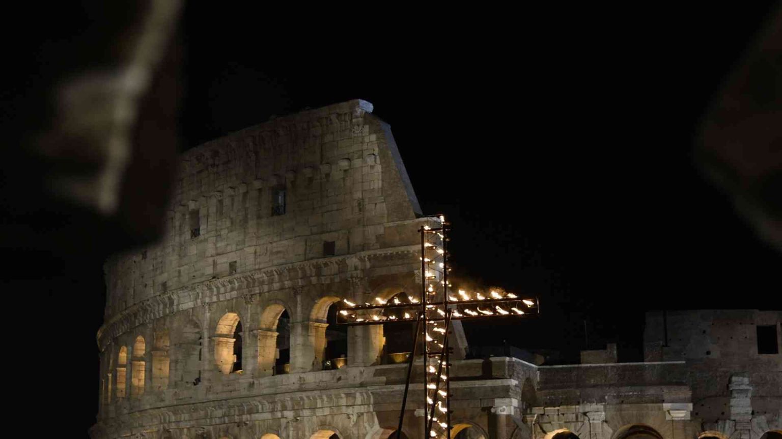 Stasera la Via Crucis con il Papa: parlano i giovani autori delle meditazioni