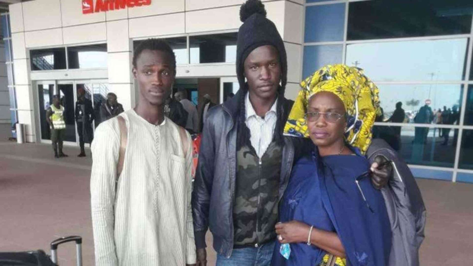 La famiglia lo credeva morto, la città aiuta senegalese a tornare a casa