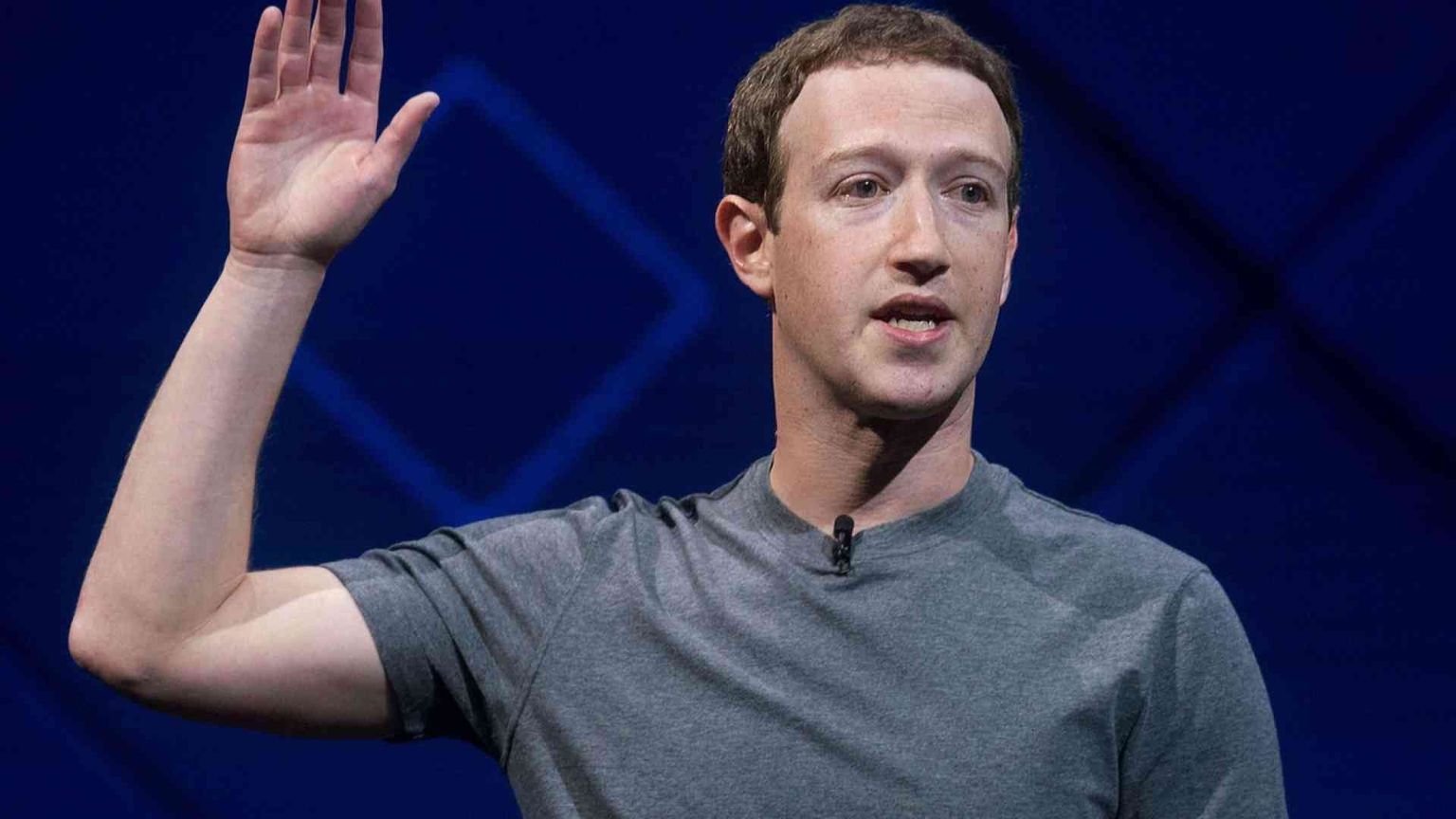 Furto di dati: coinvolti 214mila utenti italiani. Ora la Ue detta la linea