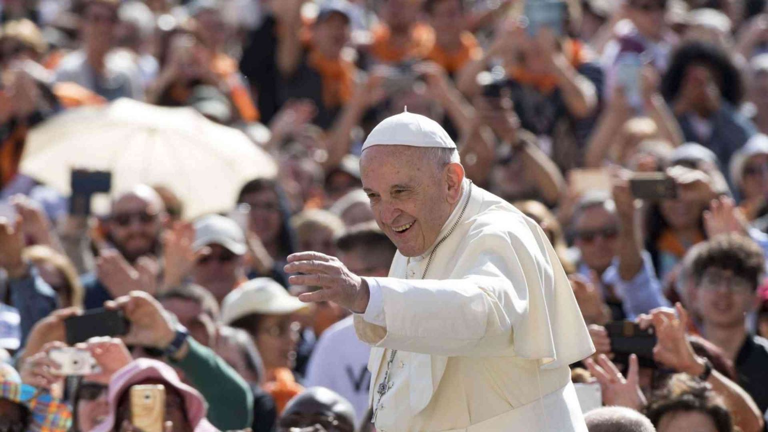 Il Papa: preghiamo per le Coree, i 2 leader si facciano artigiani di pace