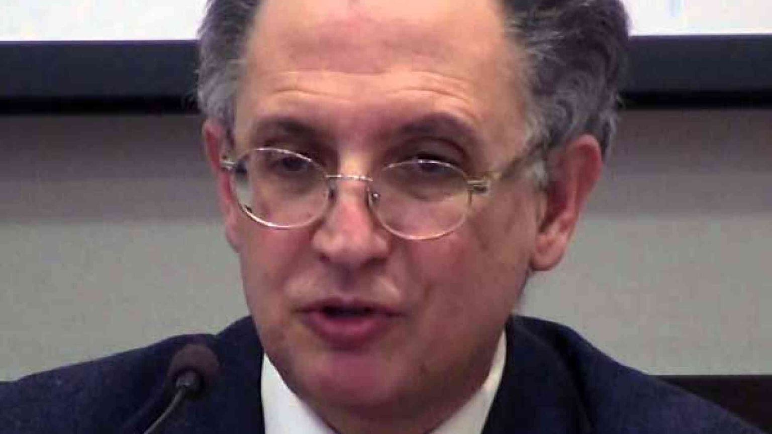 Crisi di una legislatura (forse) mai nata e stile di un Presidente