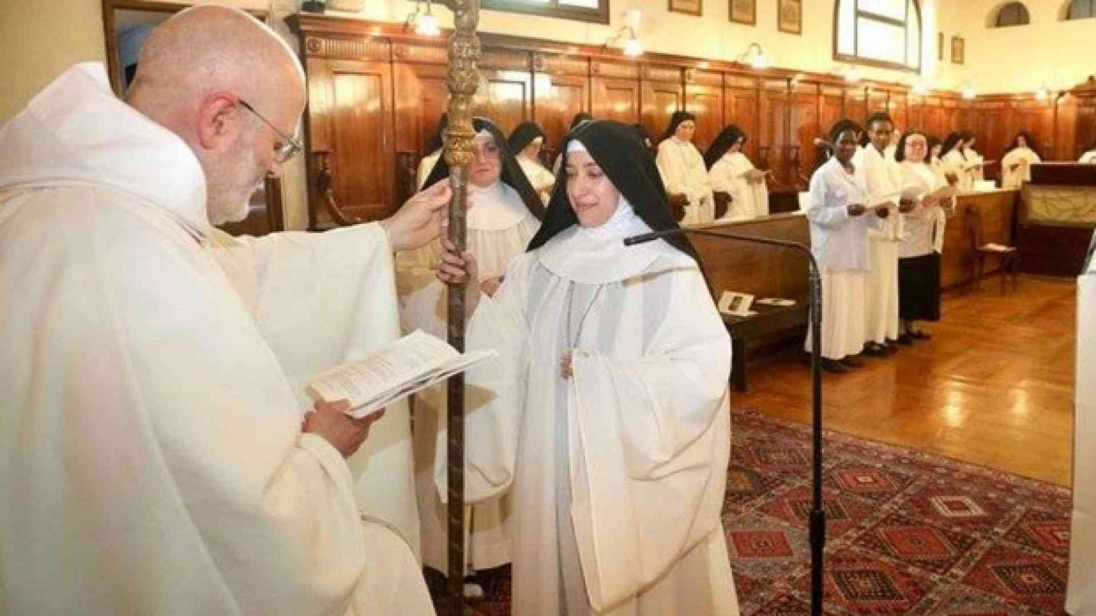 Dalla carriera alla clausura, ora abbadessa