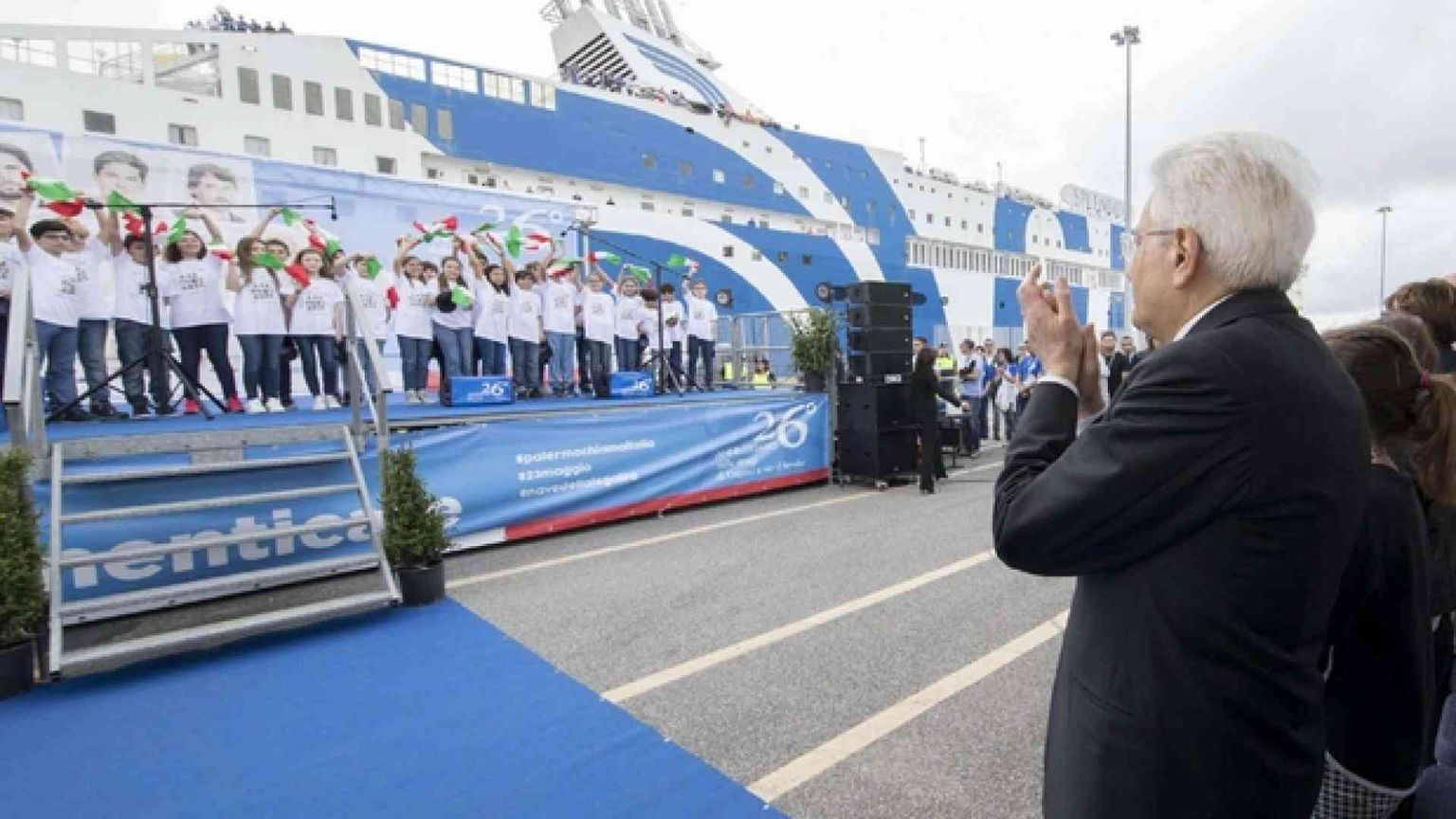 Nave della legalità, salpati mille giovani