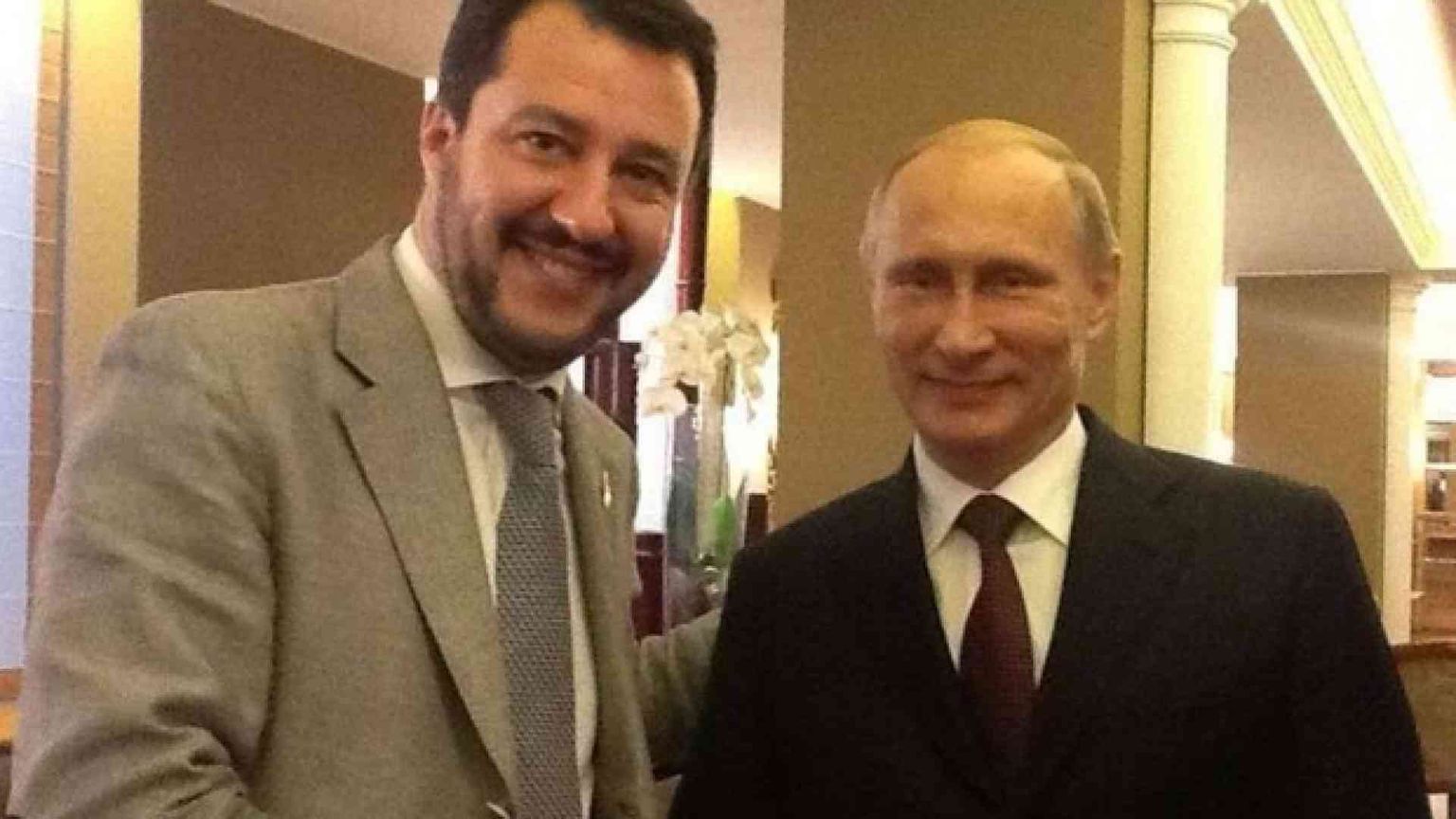 La rete fra la Lega e Putin dietro l'Italia «giallo-verde»