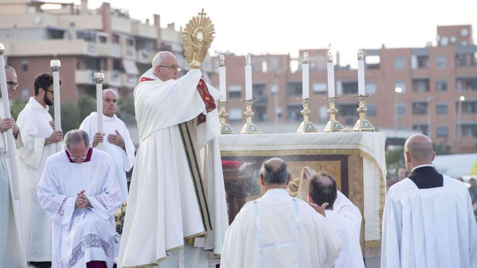 Francesco a Ostia: aprire le vie della legalità