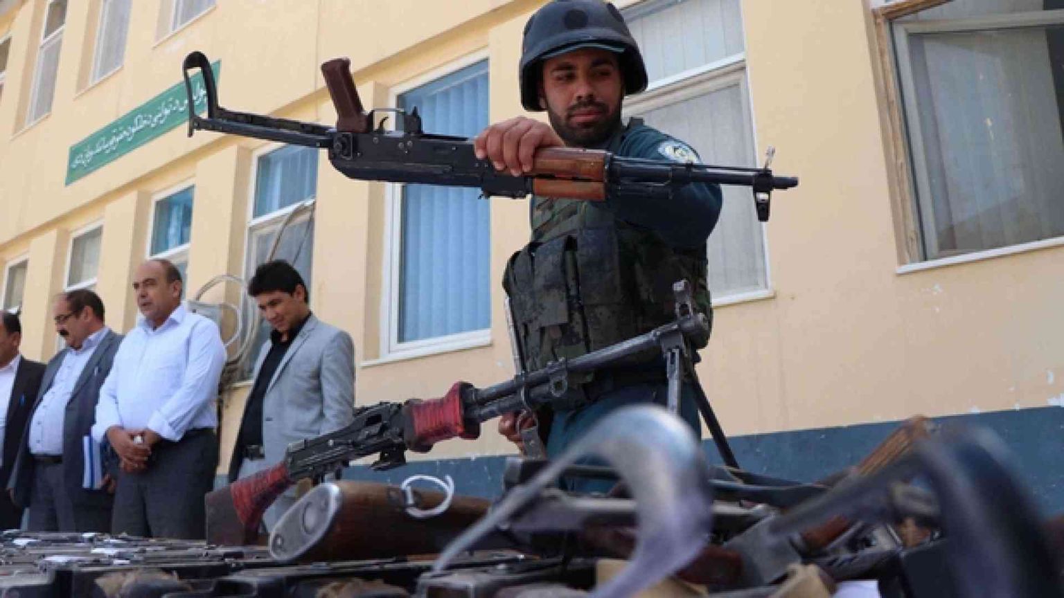 Ghani: «Una tregua con i taleban»