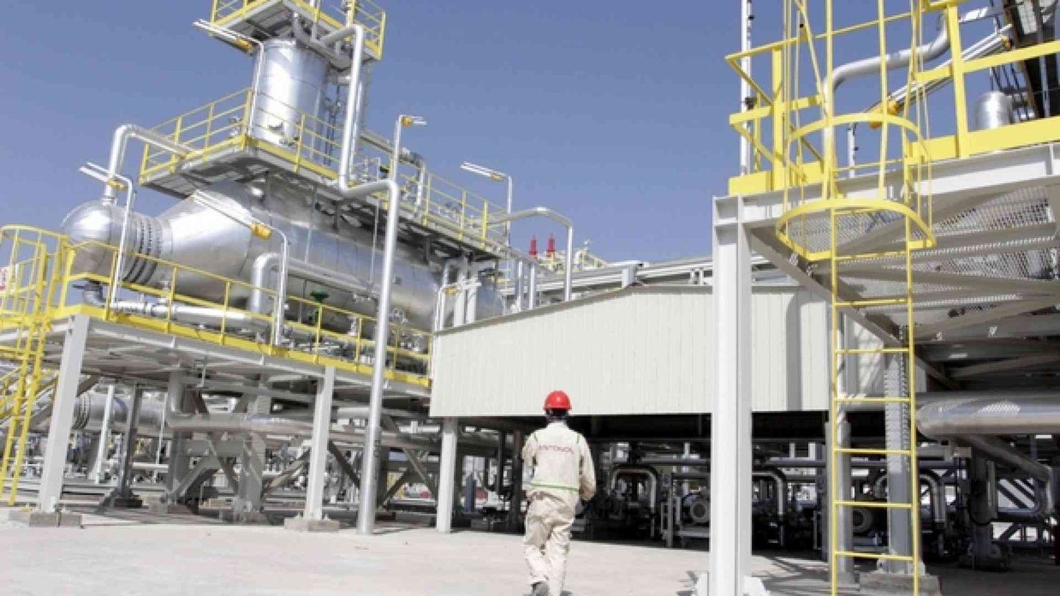 Papa Francesco ai petrolieri: energia sì, ma attenti agli squilibri ambientali