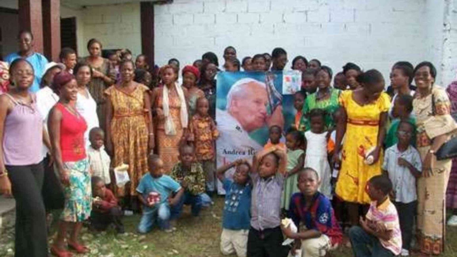 Giovanni Paolo II «testimonial» di Salvini? No, solo disinformazione