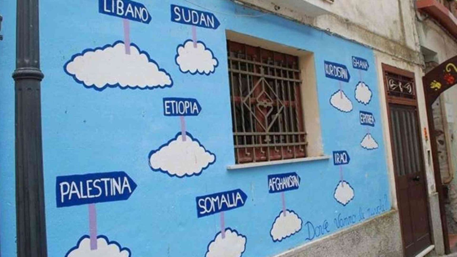 La diocesi scende in campo per salvare Riace