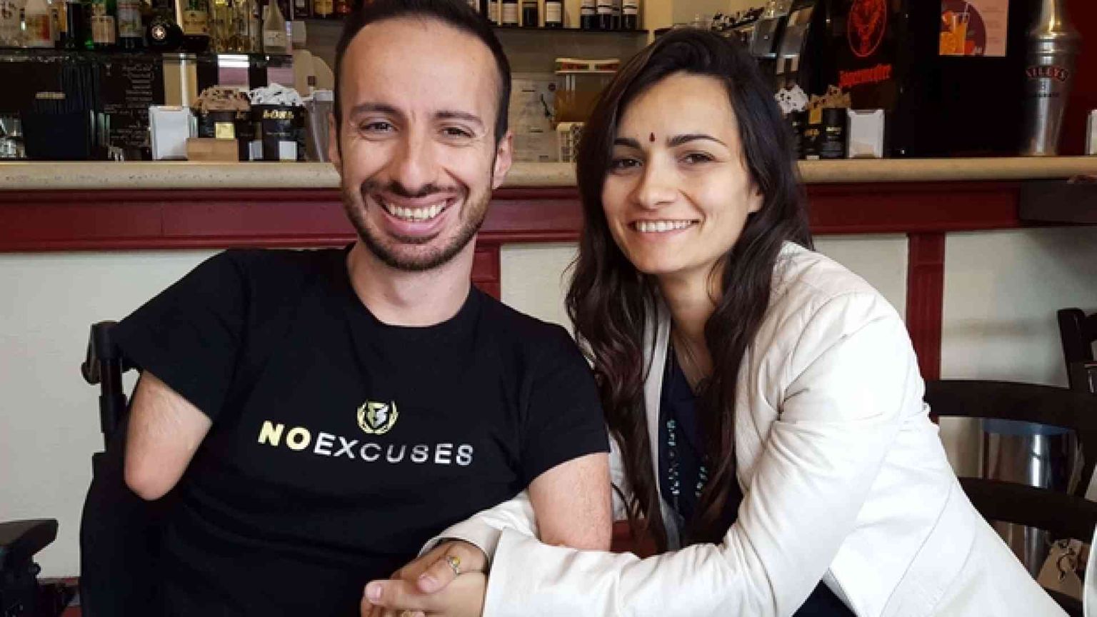 Senza più braccia né gambe, aiuta a trovare l’autostima