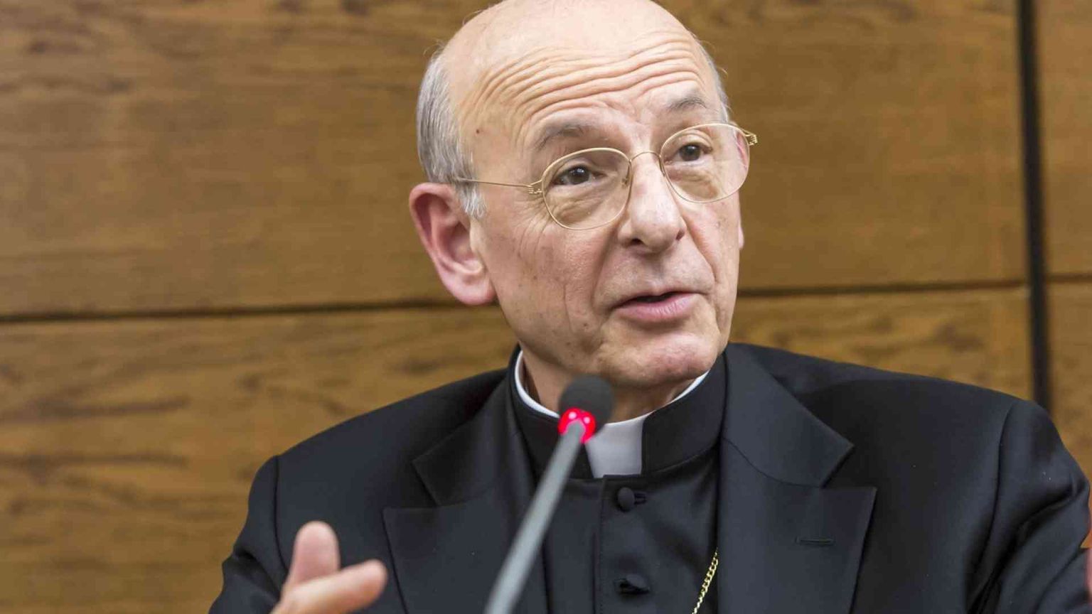 Ocàriz (Opus Dei): «Santità, la via per essere felici»