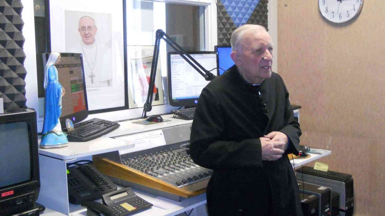 Don Galbiati, il «microfono di Maria», festeggia 65 anni di sacerdozio