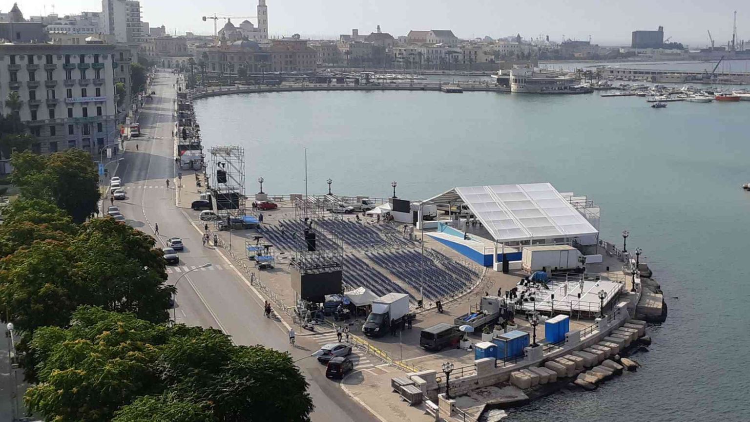 Bari aspetta il Papa. Pizzaballa: le Chiese insieme per il Medio Oriente
