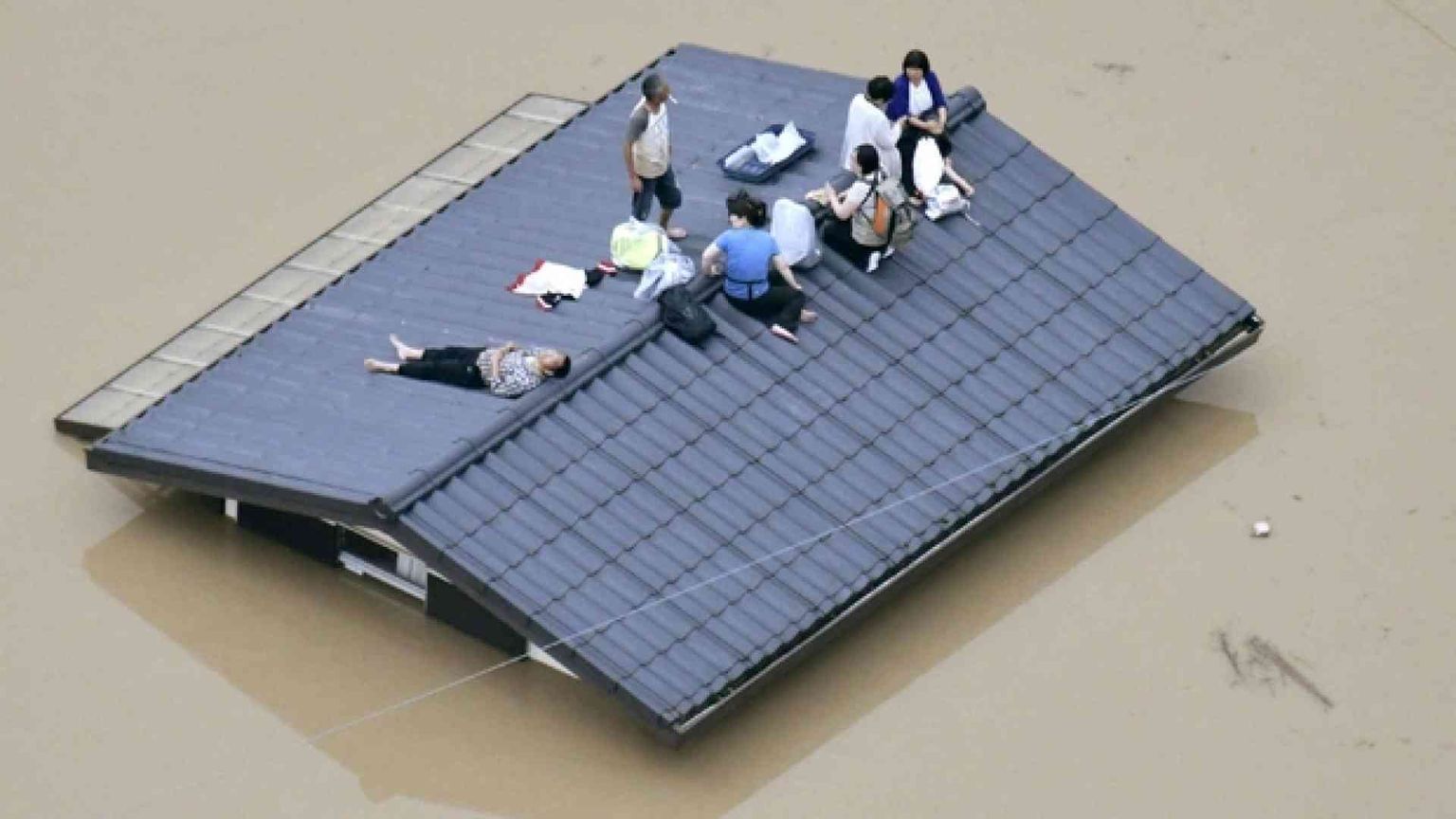 Il tifone Maria devasta il Giappone: 46 morti e 5 milioni di sfollati