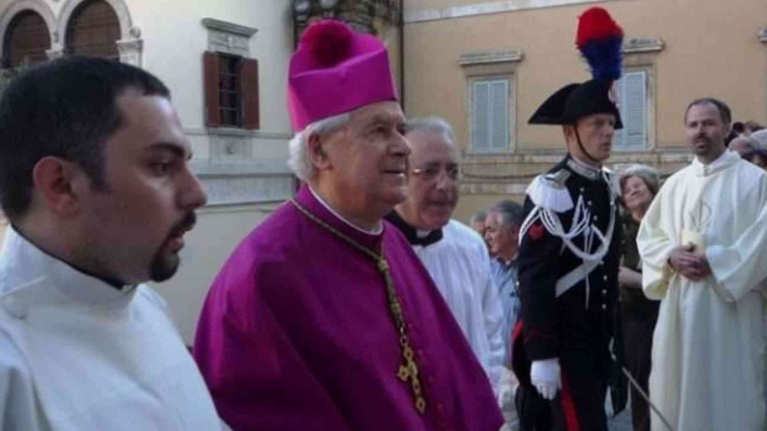 È morto l'arcivescovo Giovanni Marra