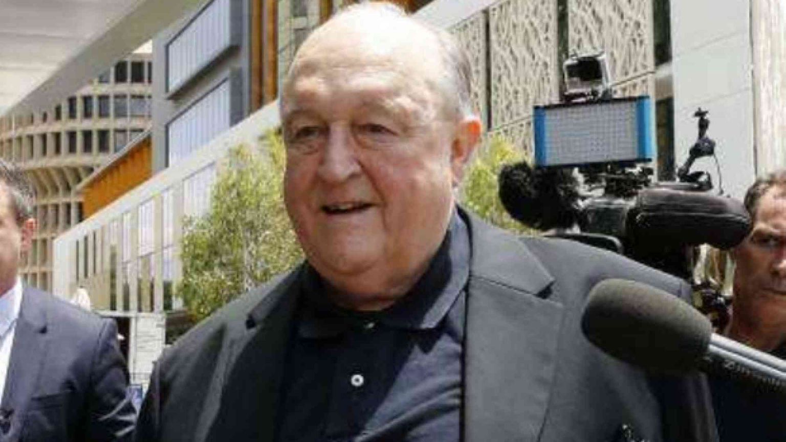 Papa accetta la rinuncia dell'arcivescovo Wilson: non aveva denunciato abusi