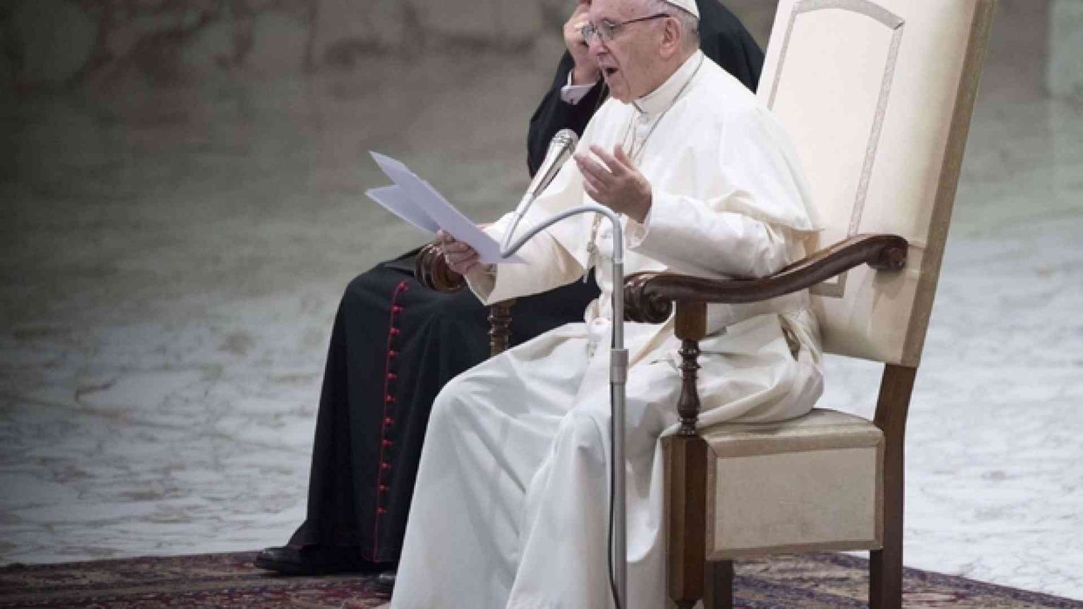 Papa Francesco: successo, potere, denaro sono idoli che rendono schiavi