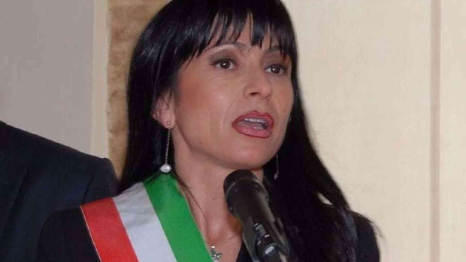 Nel nome di Chiara disarmiamo subito l'economia