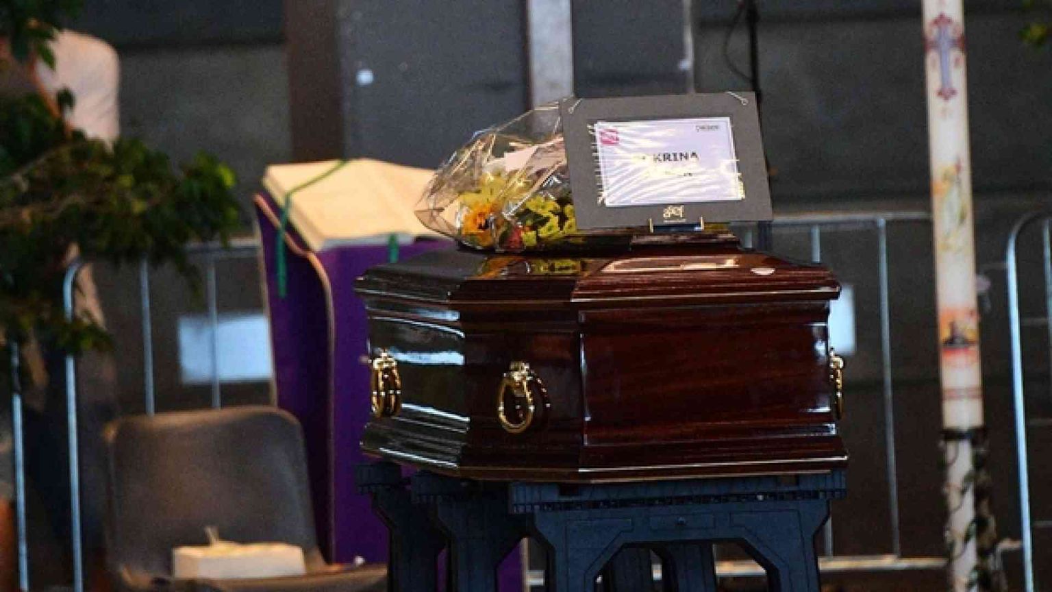 Tanti «no» ai funerali di Stato. Sepe: «Morti per incuria e negligenza»