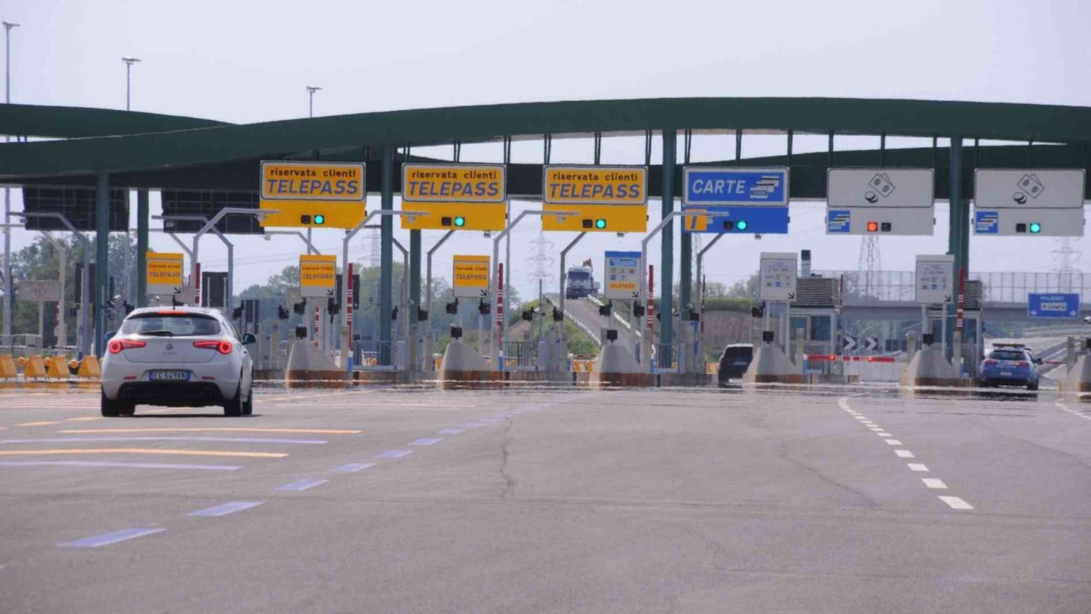 Concessioni autostradali: chi paga, e chi guadagna, con i pedaggi