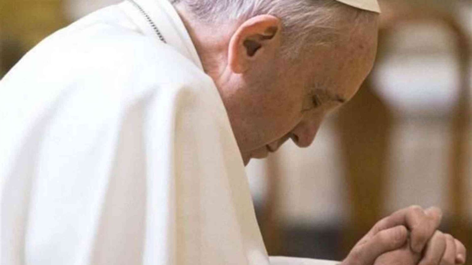 Abusi, il Papa: vergogna e pentimento. Tutta la Chiesa se ne faccia carico