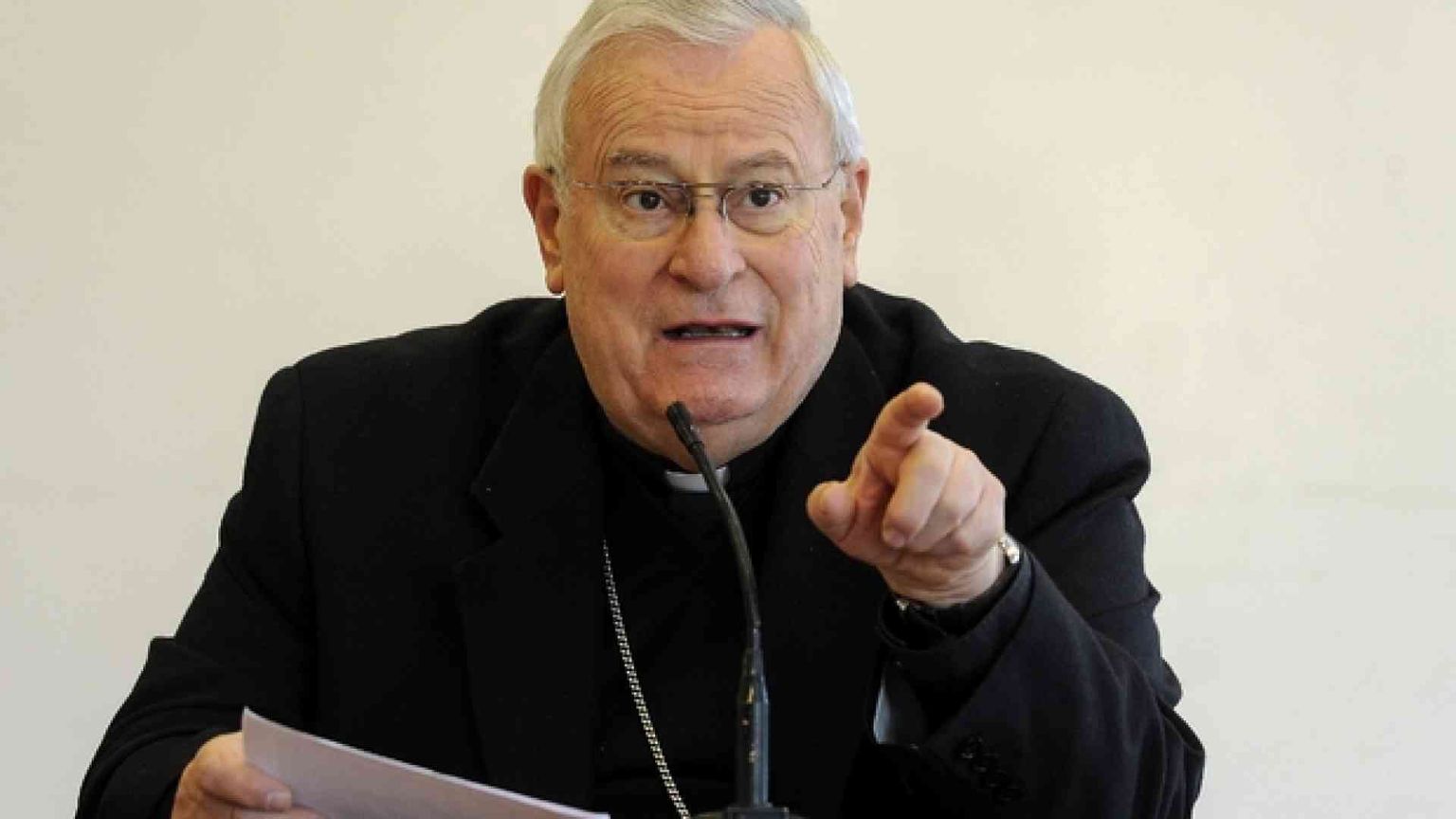 Bassetti: risolta l’emergenza con carità. «La Chiesa non resta a guardare»