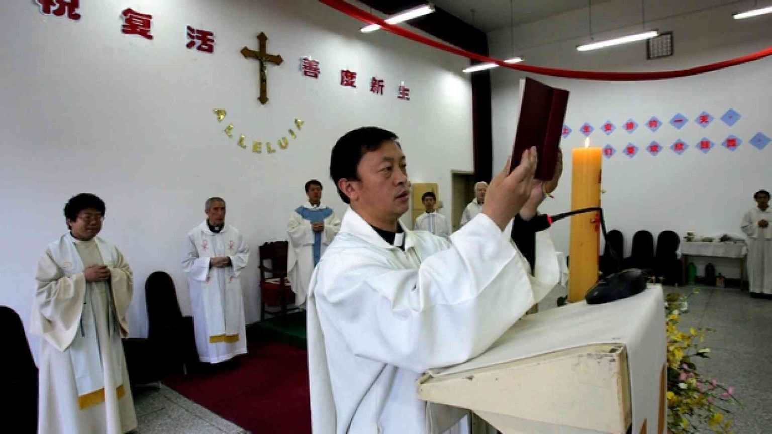 Cina 1958, così nacque la «Chiesa patriottica»