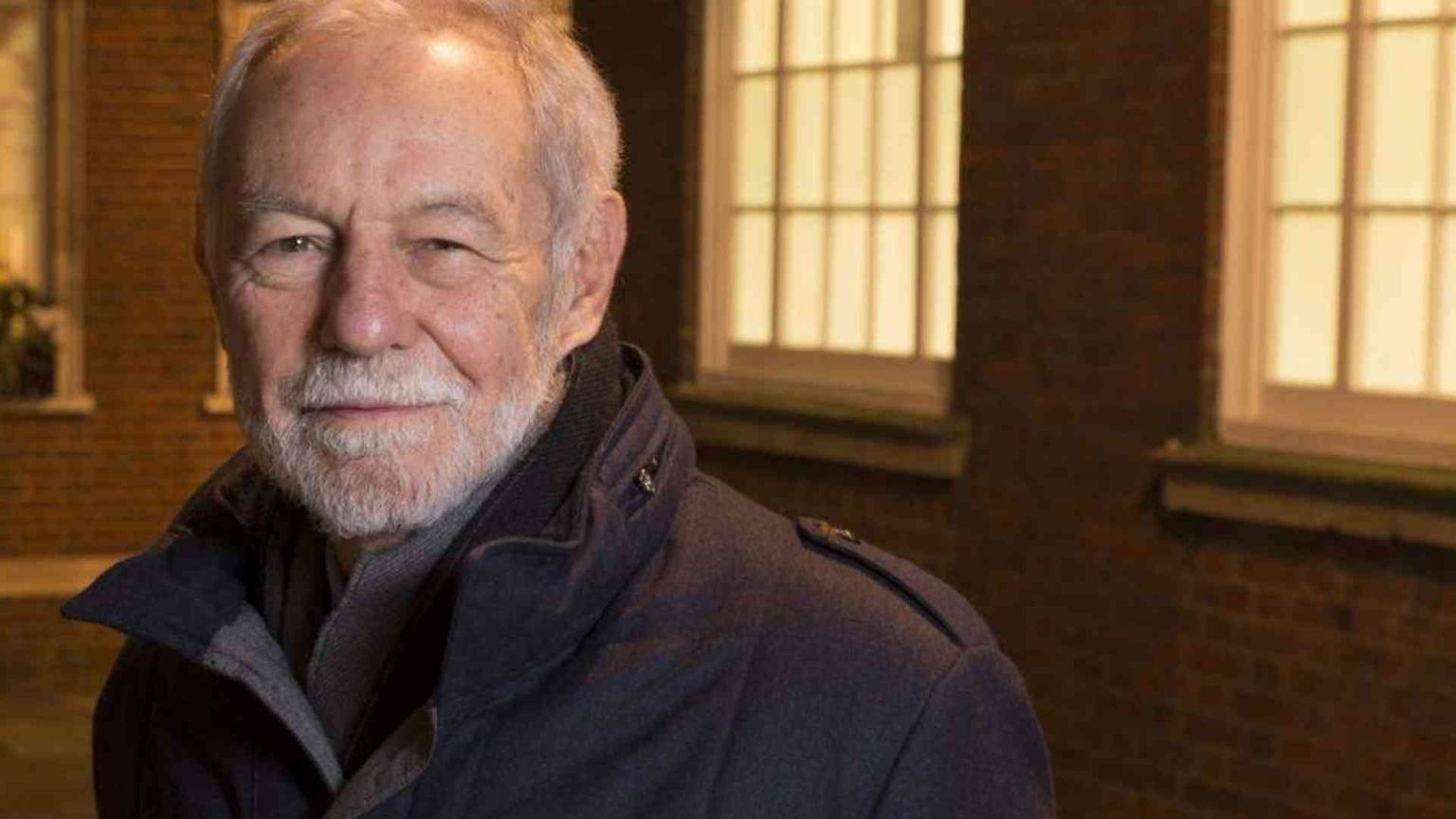 Eduardo Mendoza: «È tempo che la Spagna dimentichi Franco»