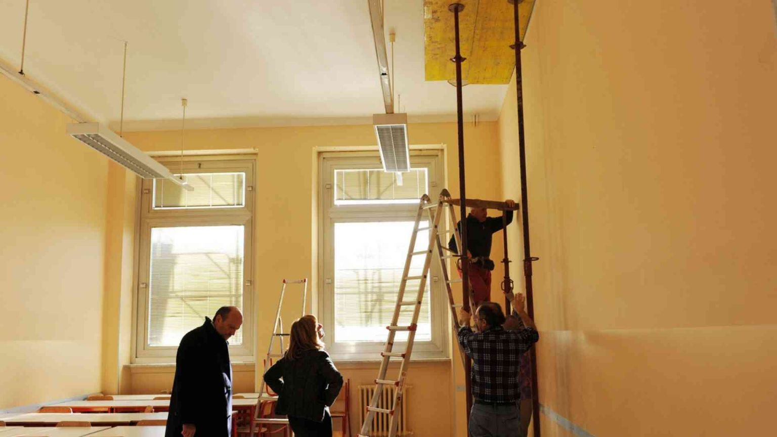 Scuola, la sicurezza affidata ai satelliti: presto una nuova mappa