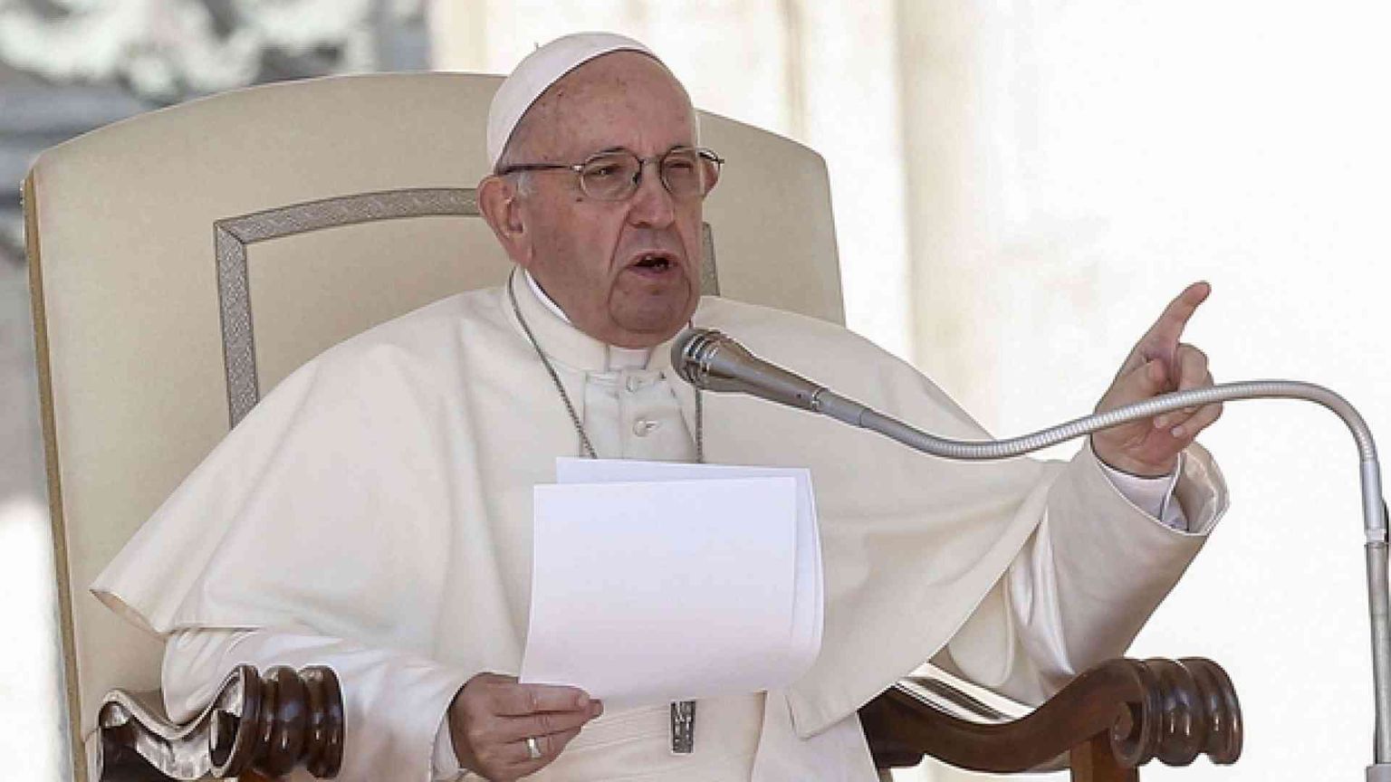Papa Francesco: il riposo è contemplazione, non fuga dalla realtà