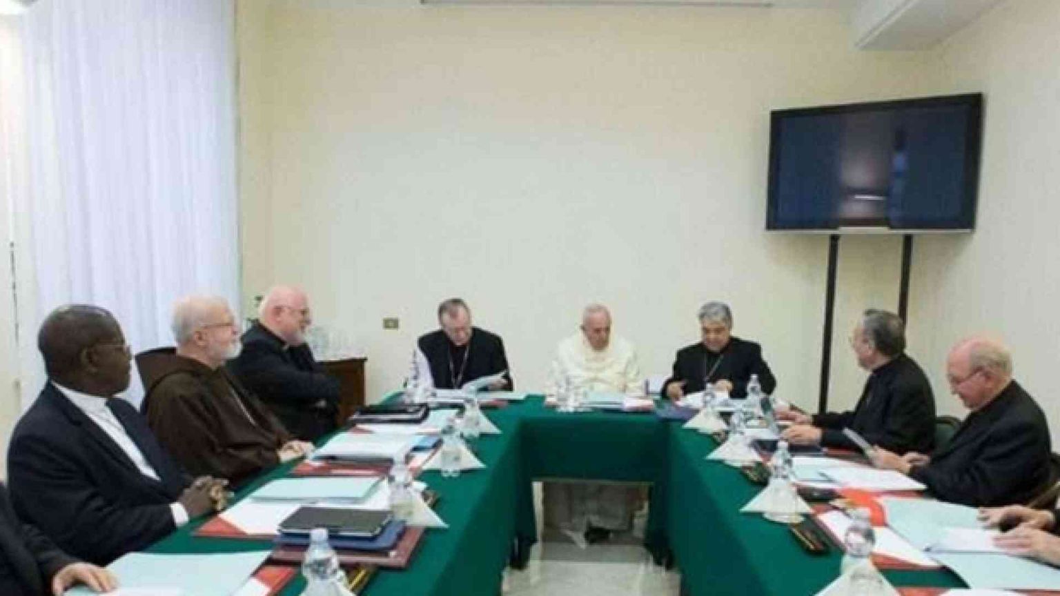 Caso Viganò, presto i chiarimenti della Santa Sede