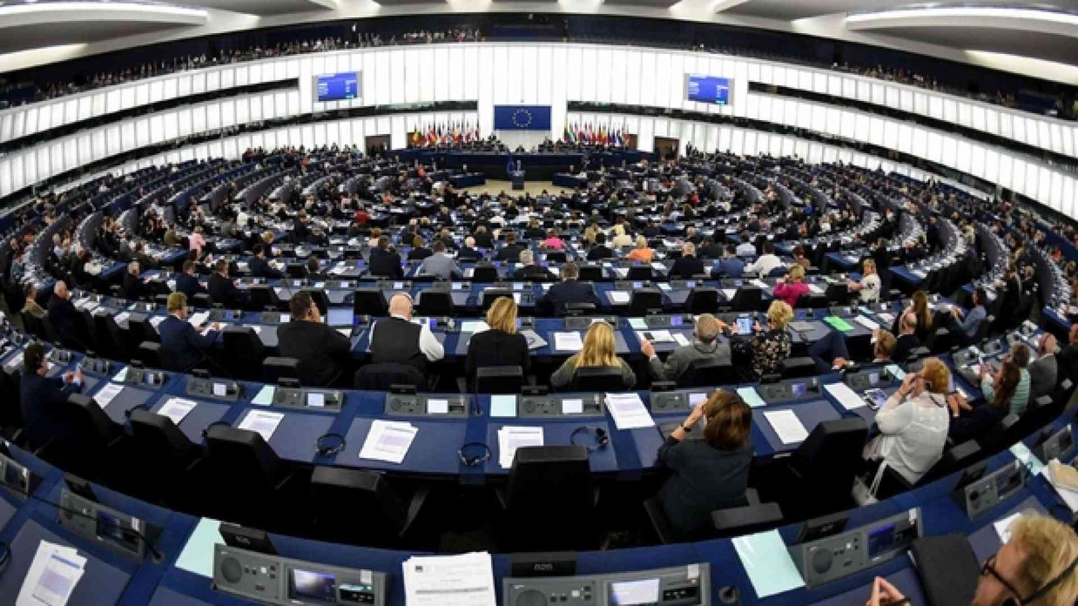 Copyright, l’Europarlamento approva la nuova direttiva. Ecco cosa cambia