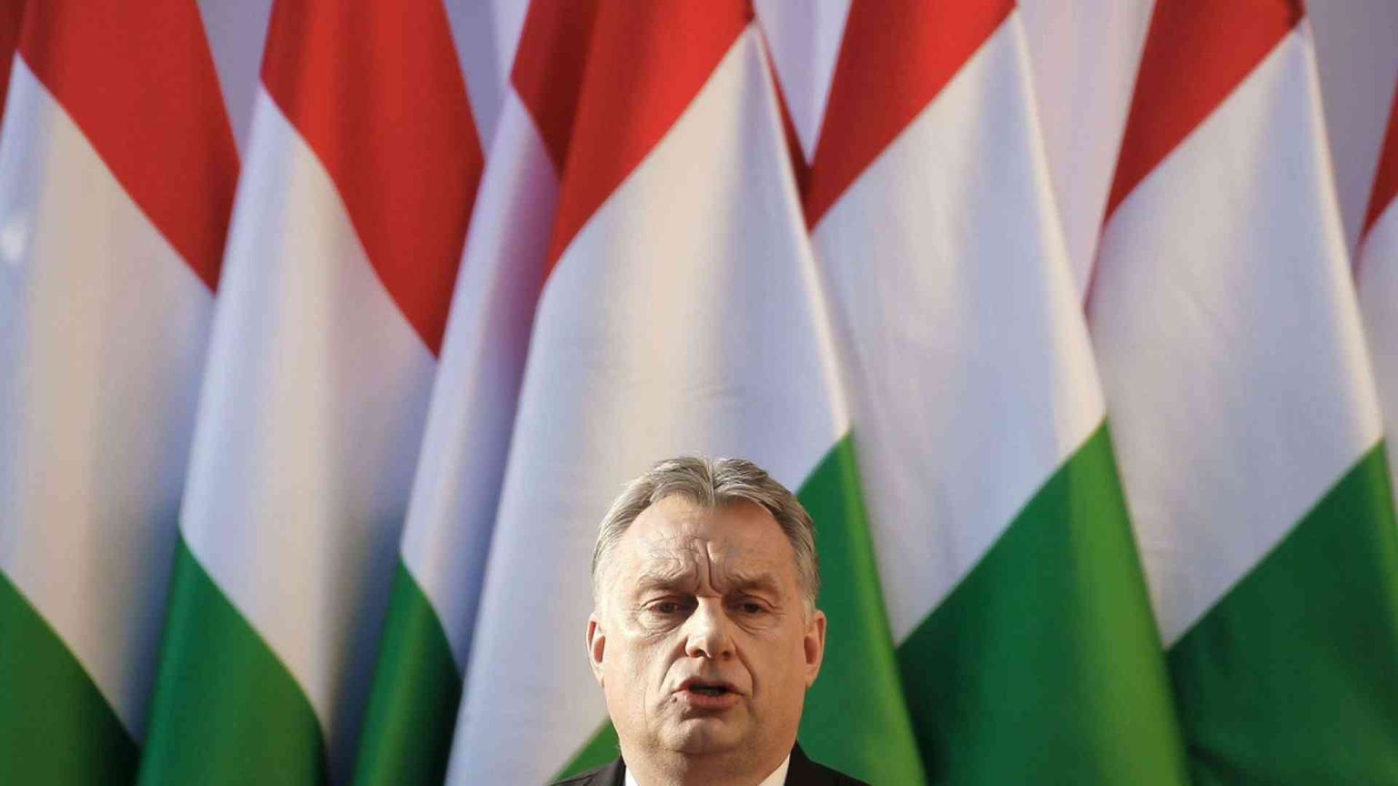 Le (tre) distinzioni che Orbàn ha perduto