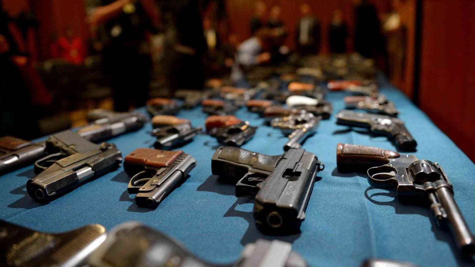 «Già troppe armi in circolazione». E nelle leggi parole pericolose