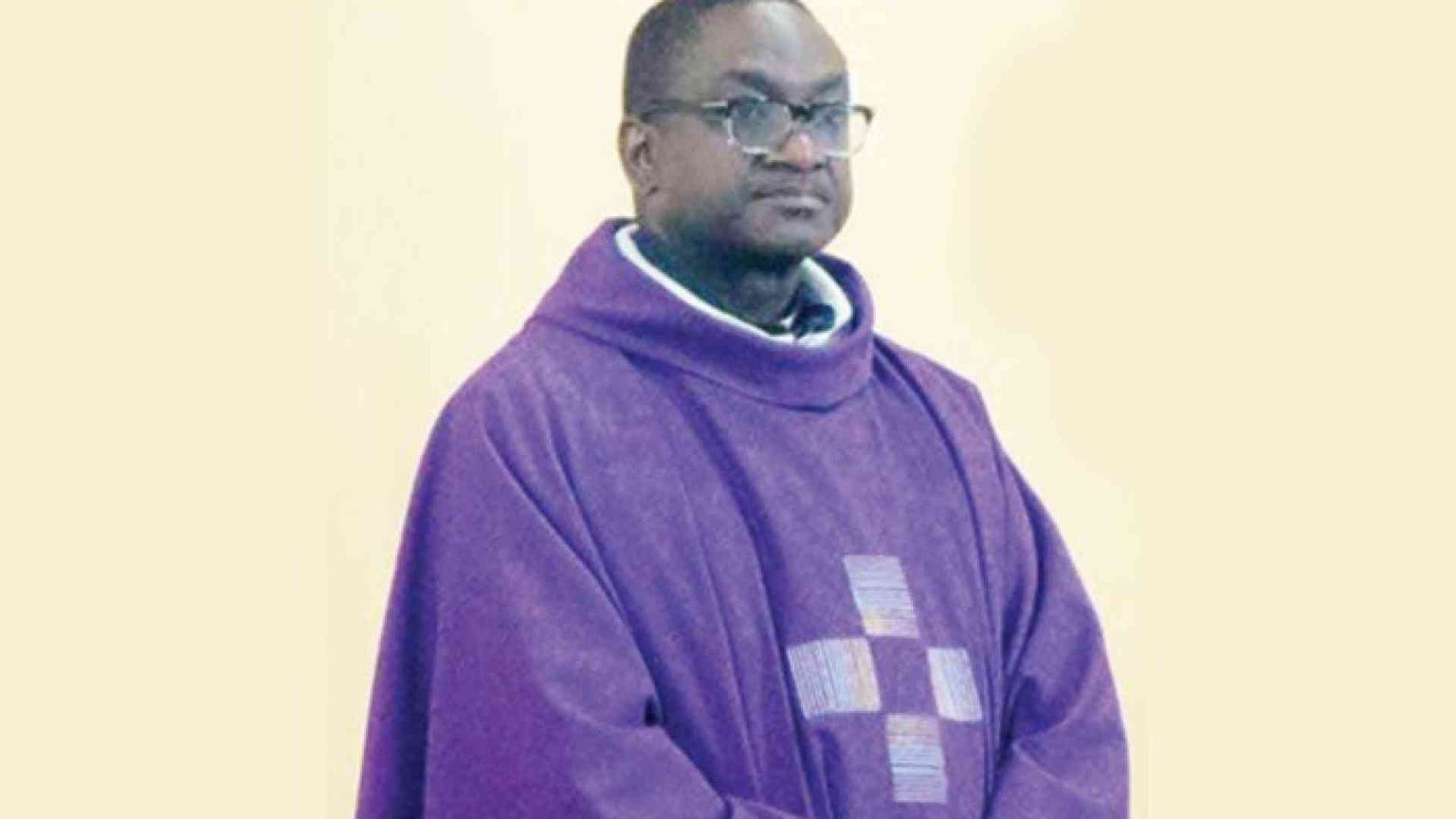 Sacerdote muore dopo essere fuggito dai rapitori