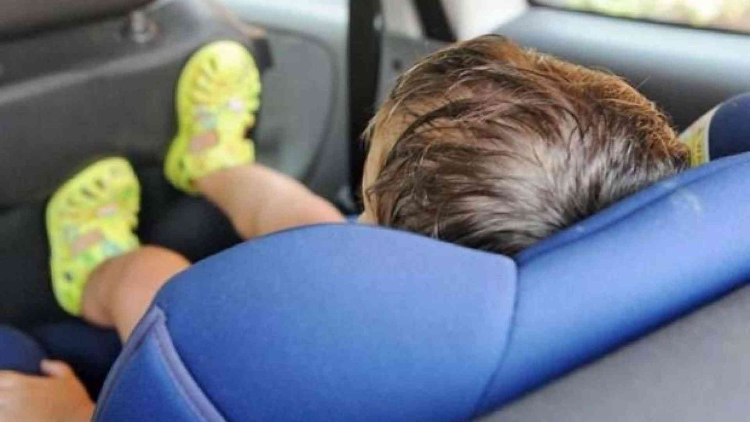 Il dispositivo anti-abbandono per i seggiolini ora è legge