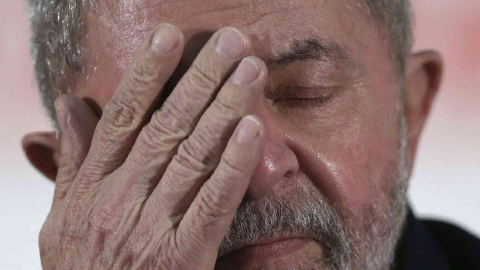 Lula chiede aiuto ai giudici: «Non mi fanno votare»