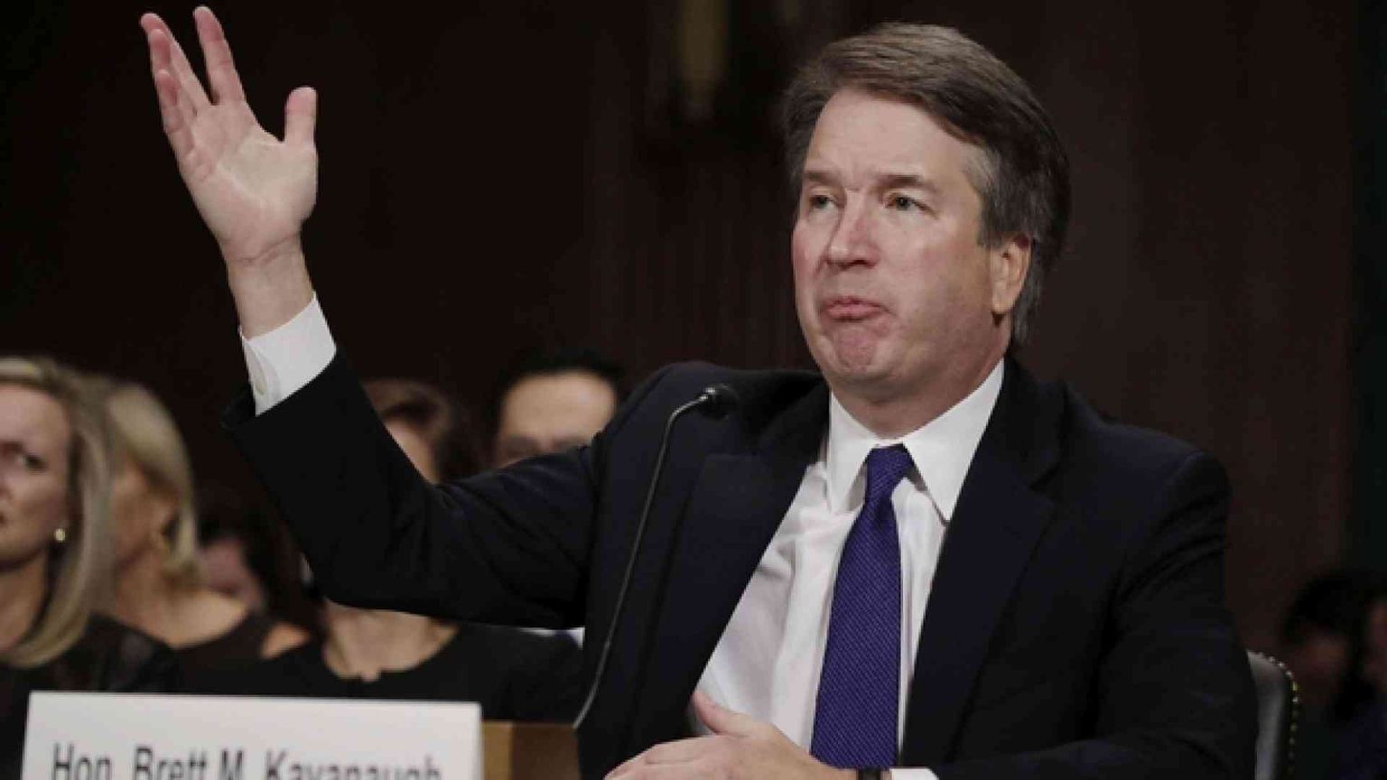 L'accusatrice inguaia il giudice. Lui: sono innocente